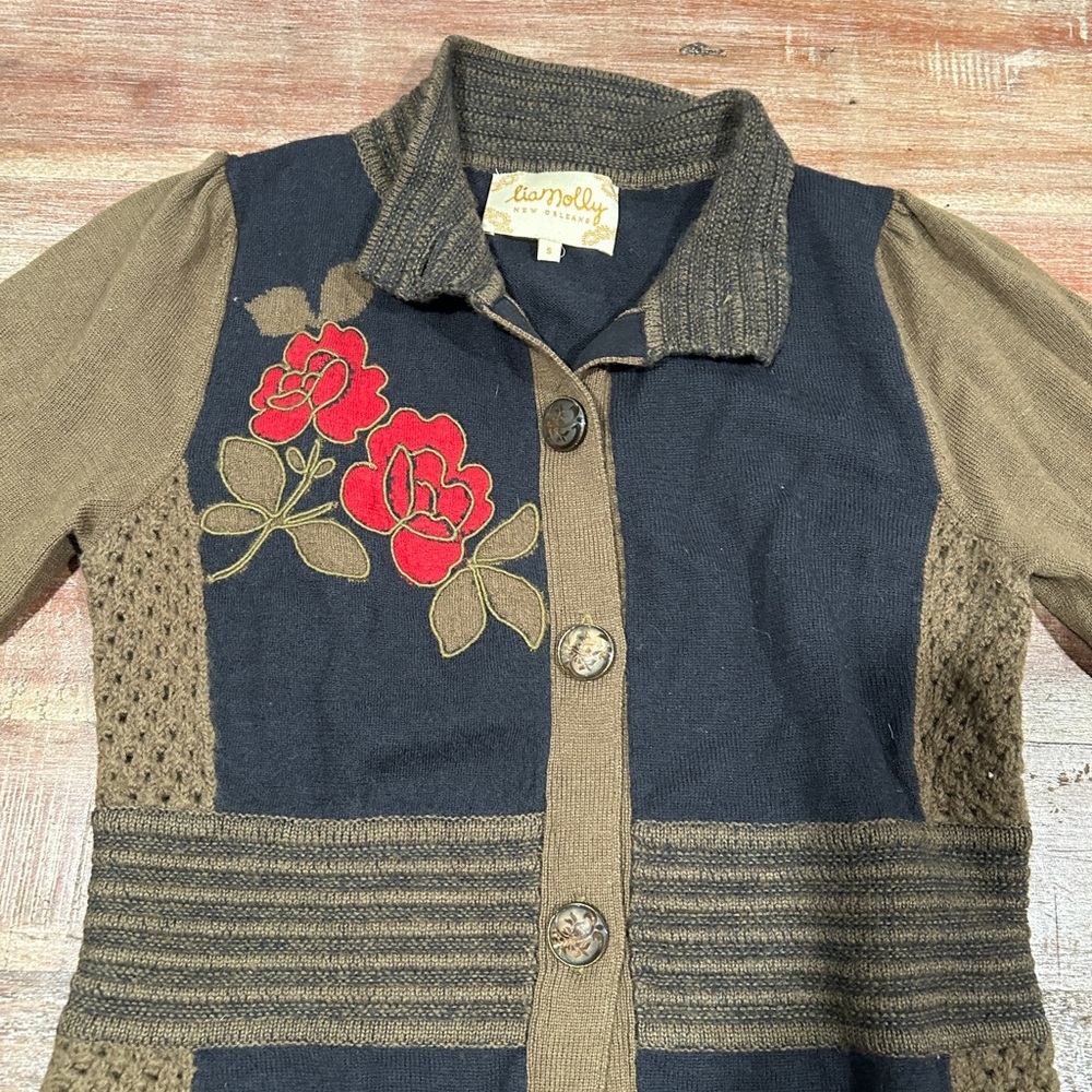 Eclectic mixed-knit cardigan jacket from NOLA indie knitter collective Liamolly - Picture 2 of 8